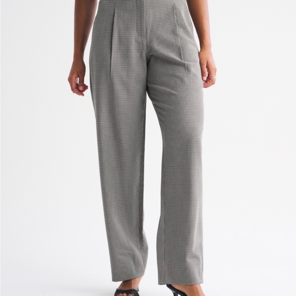 Curve Love A&F Quinn Taylored Straight Pants (short)